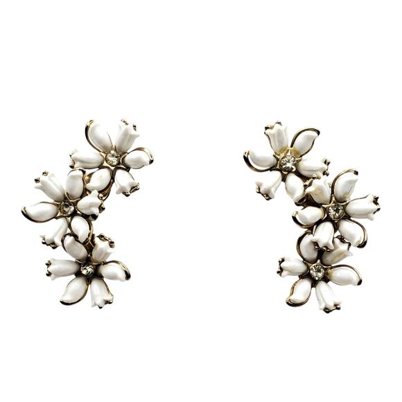 White Flower Clip Earrings Ear Climbers Rhinestones Lucite Petal 60s Mid Century - Picture 2 of 7